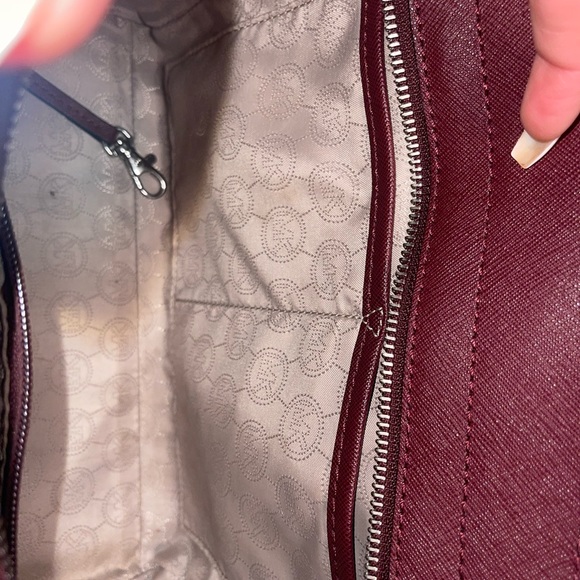 Michael Kors color blocked Selma top handle bag with long crossbody strap - Picture 13 of 14